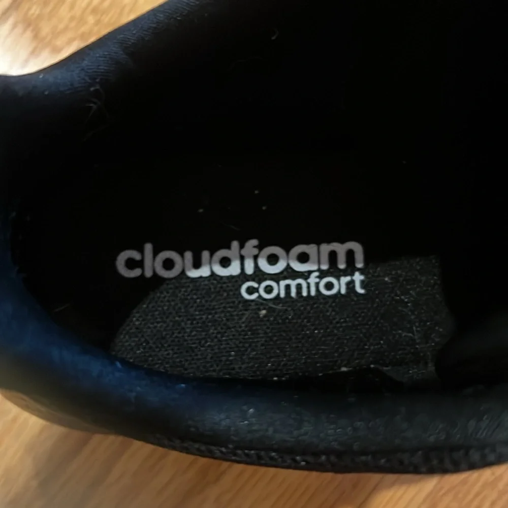 EUC Women’s Adidas Cloudfoam Sneakers - Picture 11 of 13